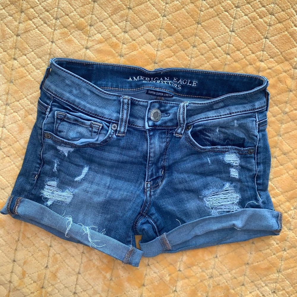 High waisted American Eagle super stretchy shorts. - Picture 5 of 7